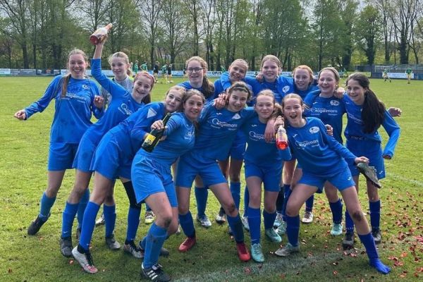 u-16-2-kampioen-2024CA34361E-4AE0-8505-C1DA-58B2B51FA3A5.jpg