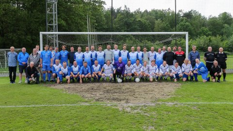 https://barthuysmans.smugmug.com/Sports/Voetbal/Galawedstrijd-oude-glori%C3%ABn-100-jaar-FC-Sint-Jozef-